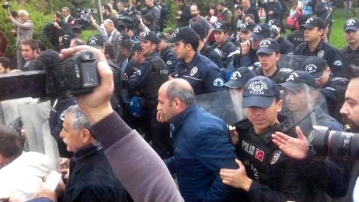 Meclis Başkanı'nın Sözleri Ortalığı Karıştırdı! TBMM Önünde Kavga Çıktı