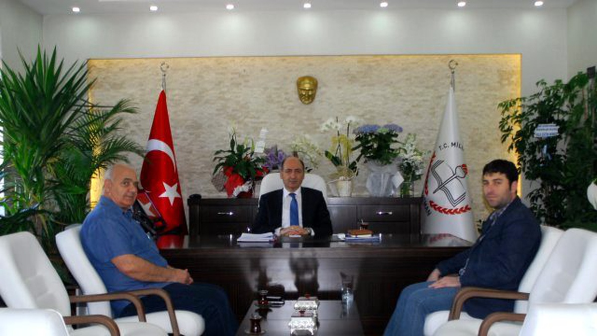 Milli Eğitim Müdüründen "Kitap Okuma" Tavsiyesi