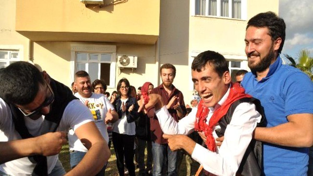 Özel Çocuklara Asker Düğünü