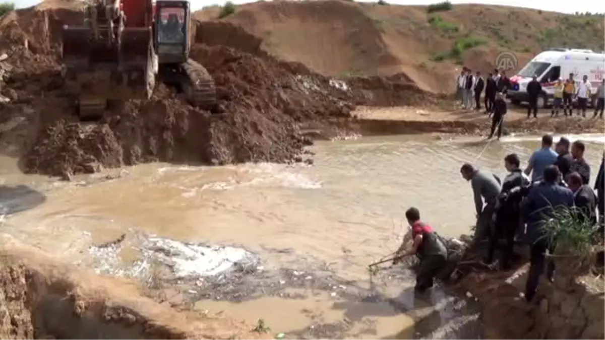 Sulama Kanalına Düştüğü Sanılan Çocuk Her Yerde Aranıyor