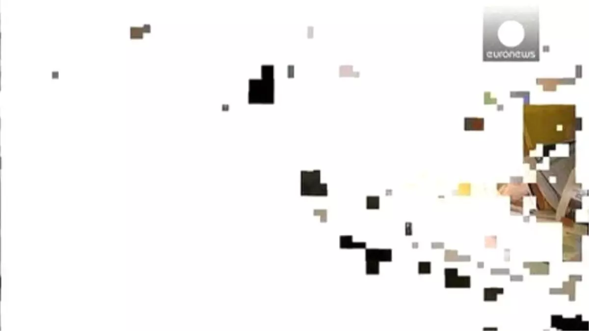 Ünlü Yazar Evinde Ölü Bulundu