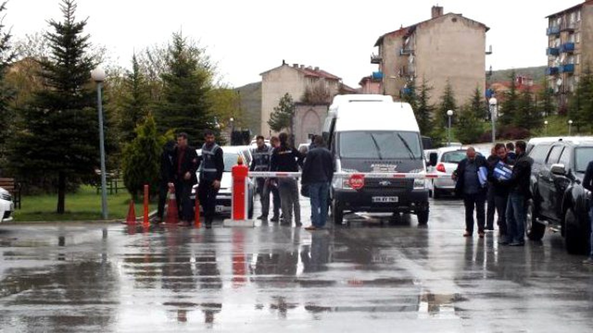 Yozgat\'ta Fetö Okuluna Operasyon: 6 Gözaltı