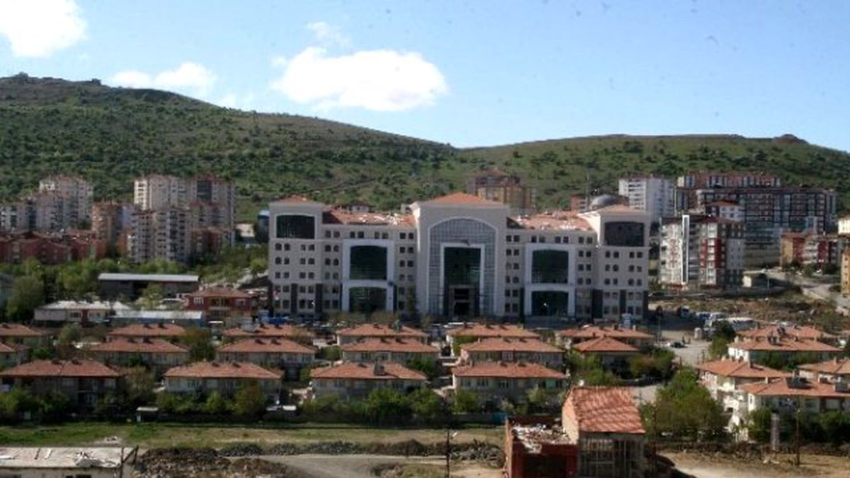 Yozgat Valilik Binası Önü Kentsel Dönüşümle Modern Bir Görünüme Kavuşacak