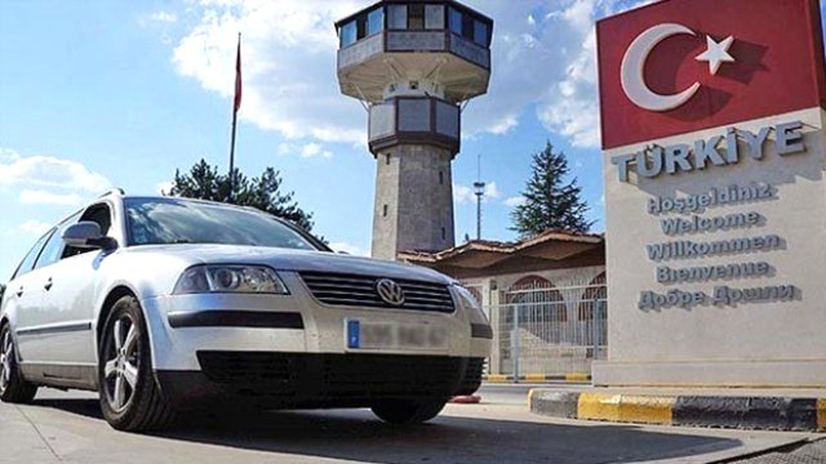 185 Gün Şartı Konusunda Bir Uyarı da Gümrük Bakanı Tüfekci\'den Geldi