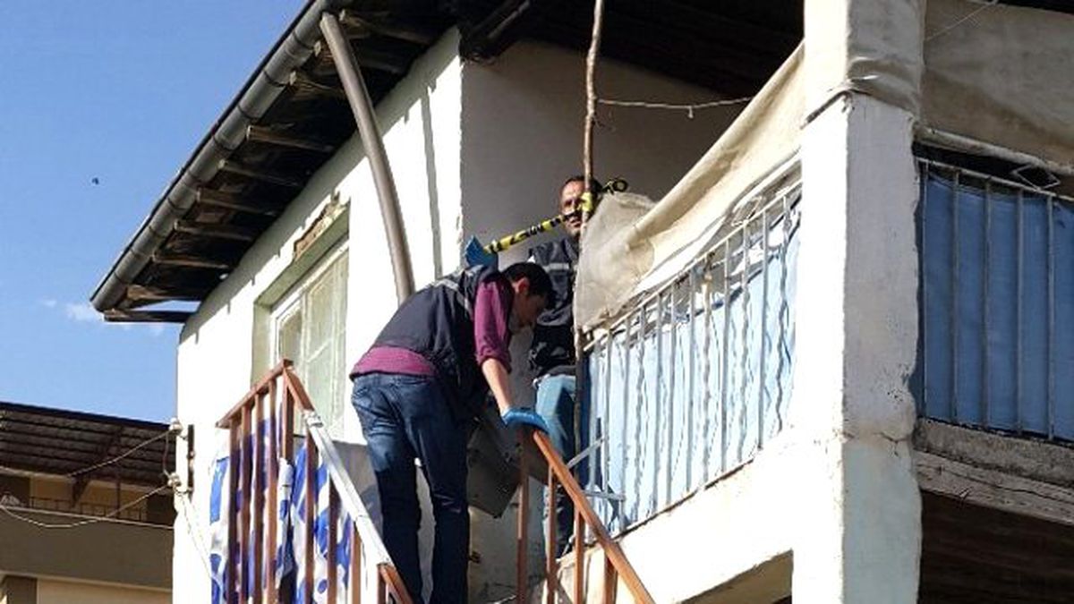 2 Çocuk Babasının Sır İntiharı
