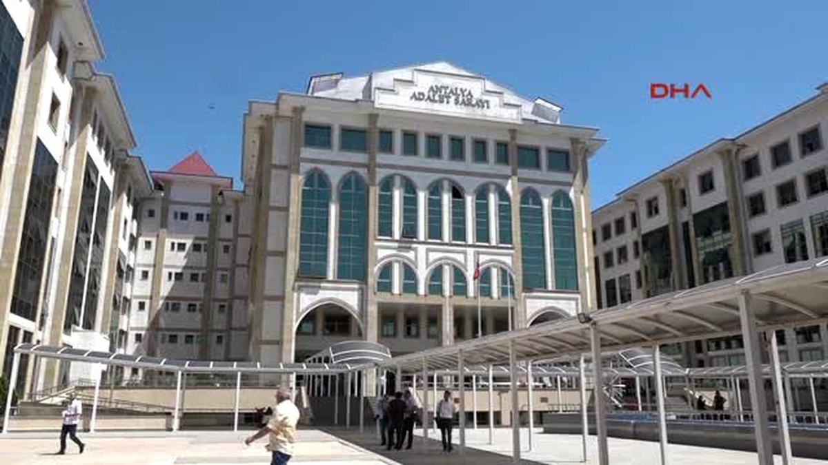 Antalya Tarihi Mozaiği Jandarmaya Satmaya Çalışırken Yakalandılar