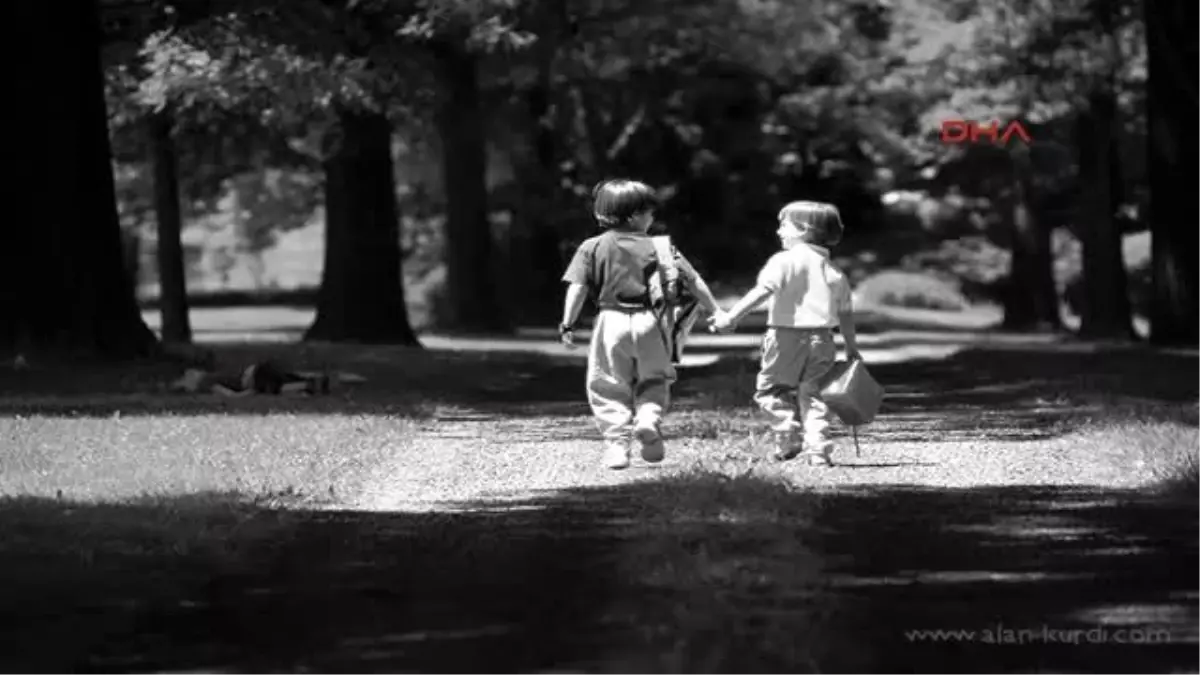 Londralı Sanatçı Aylan'ı Fotoğraflarda Yaşattı