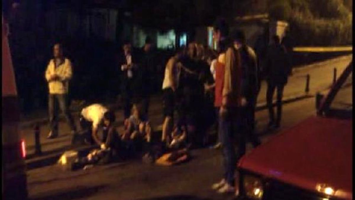 Beyoğlu\'nda Silahlı Kavga: 3 Yaralı...