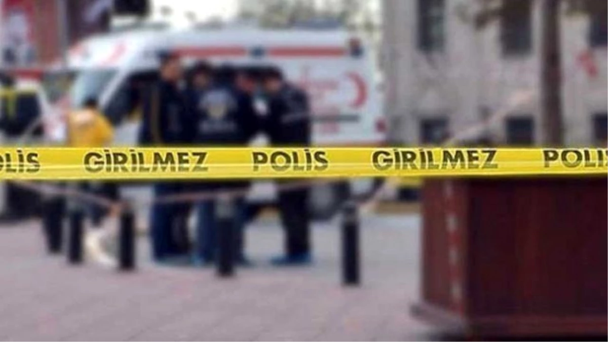 Bursa\'da Ulu Camii Yakınlarında Canlı Bomba Kendini Havaya Uçurdu: 13 Yaralı