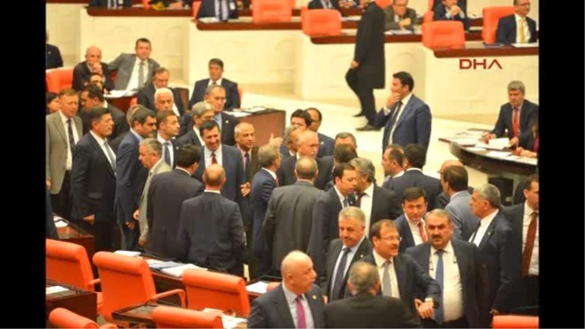 CHP\'li Özcan\'dan Meclis Başkanına "Bunun Kafası Işid Kafası Gibi" Sözleri Meclis\'i Karıştırdı