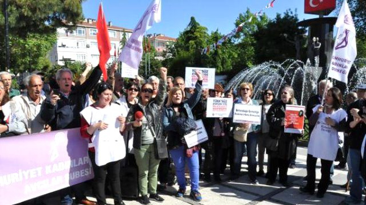 Cumhuriyet Kadınları Derneği\'nden TBMM Başkanı Kahraman\'a Tepki