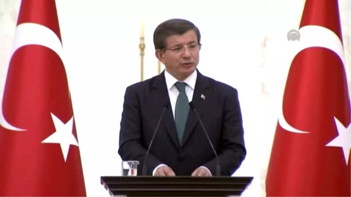 Davutoğlu: "Çatışmalarla Gerginliklerle Anılan Bu Günü, Şenliklerle Anılan Bir Gün Yaptık"