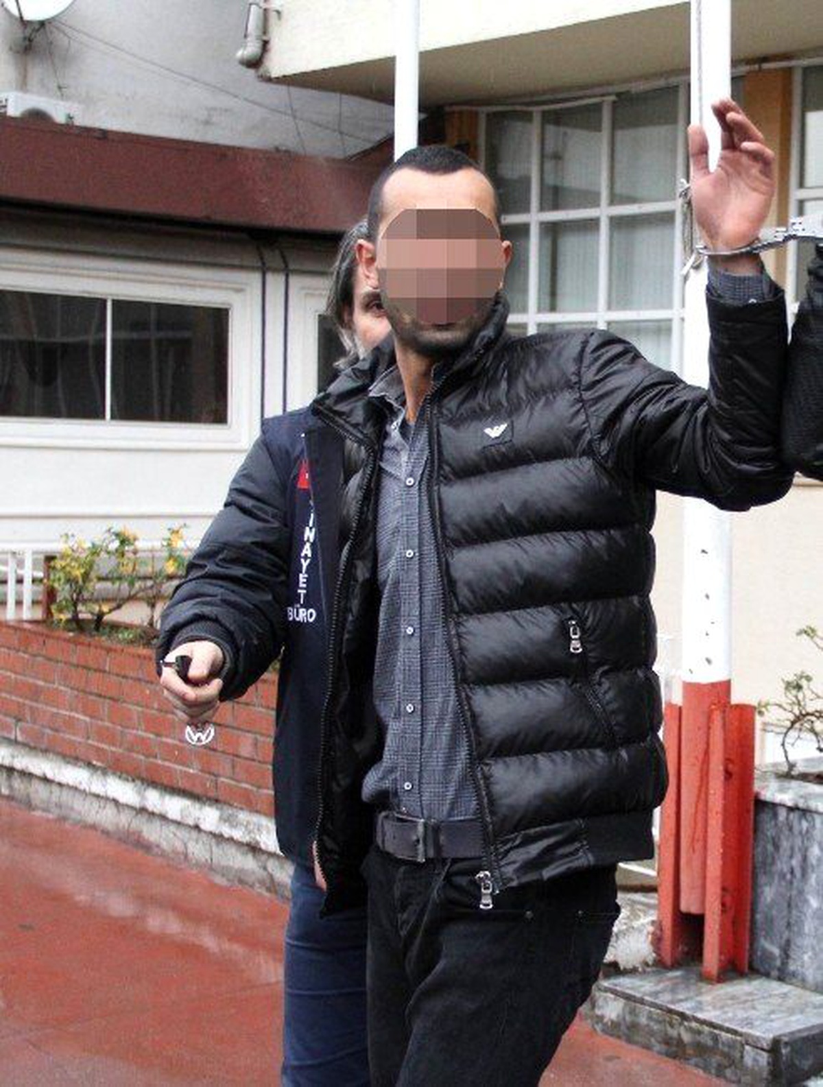 İş Yeri Kundaklamaya Gözaltı
