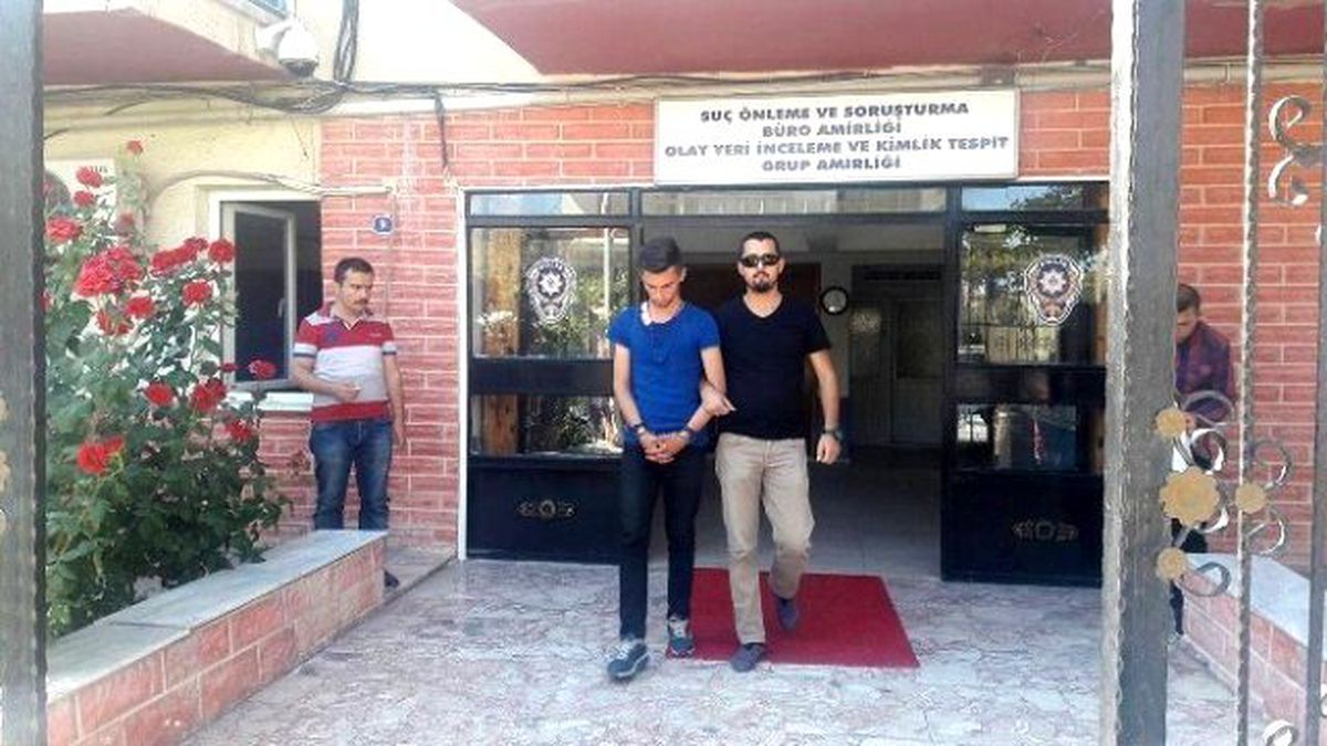 Sabıkasız Hırsız Girdiği Evde Suçüstü Yakalandı