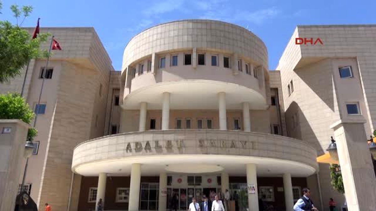 Şanlıurfa\'da Adliyeye Götürülen Kelepçeli Şüpheli Kaçtı