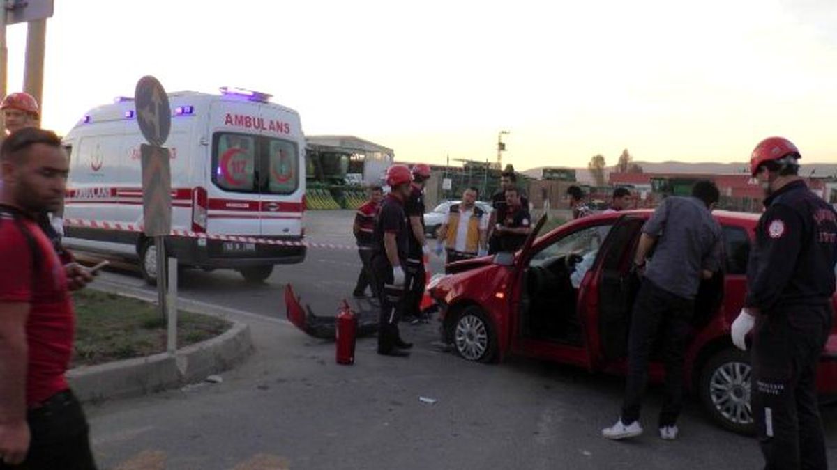 Şanlıurfa\'da Trafik Kazası: 3 Yaralı