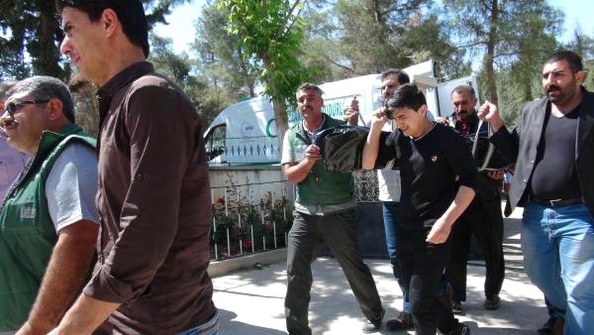 Suriyeli Çocuk Hastanede Öldü, Roket Saldırısında Ölenlerin Sayısı 18\'e Yükseldi (2)