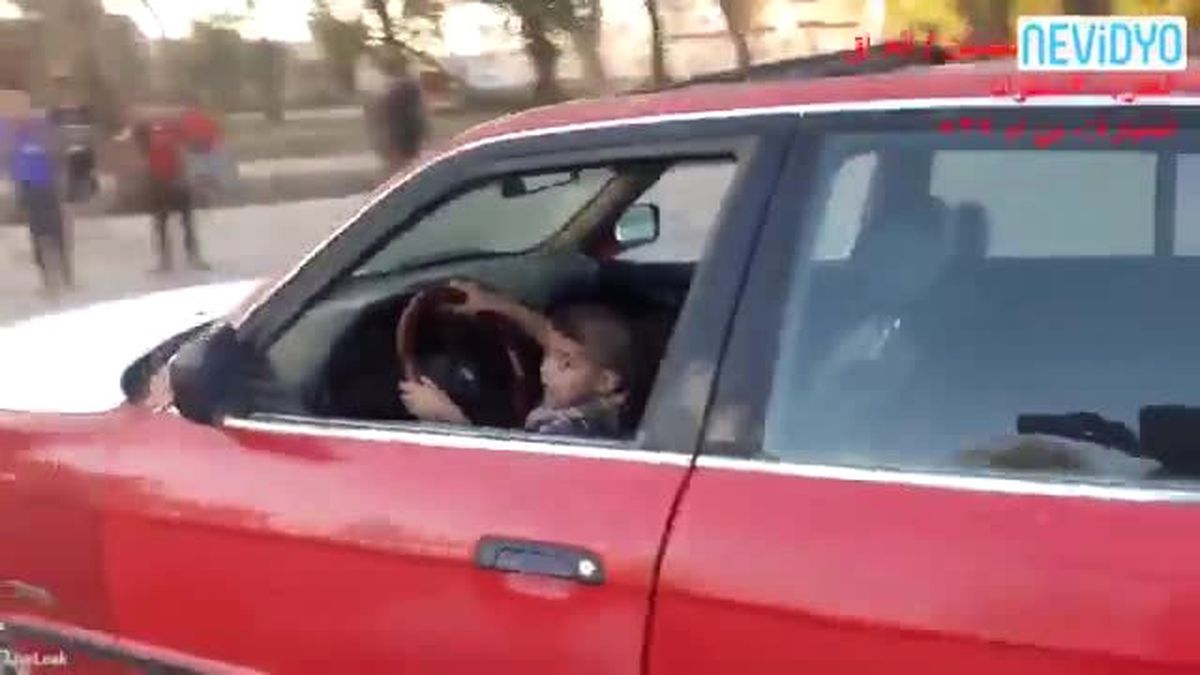 3 Yaşındaki Çocuktan Drift Şov!