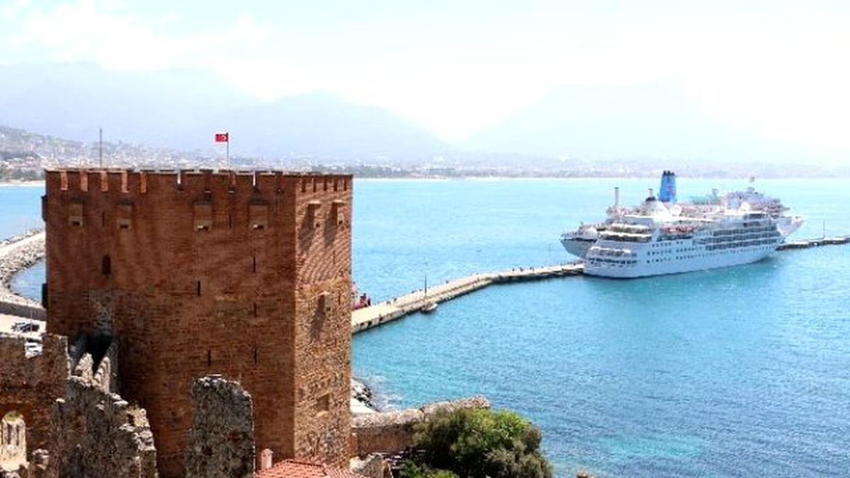 Alanya\'da Kruvaziyer Turizmi Sürüyor