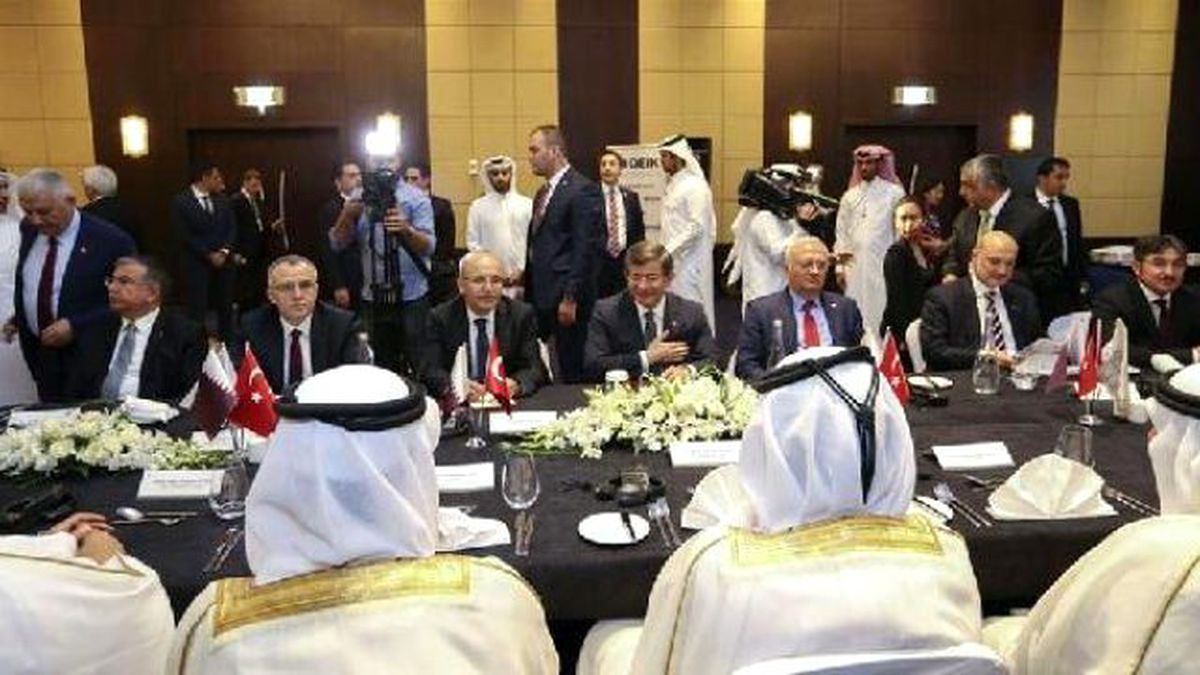 Başbakan Davutoğlu: "Türkiye ve Katar Savunma Sanayinde Ortak Projelere Yönelmelidir" (2)
