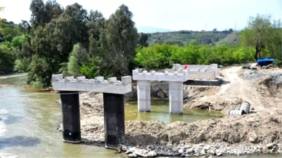 Başkan Savaş, Hizmetleriyle Gönül Köprüleri Kuruyor