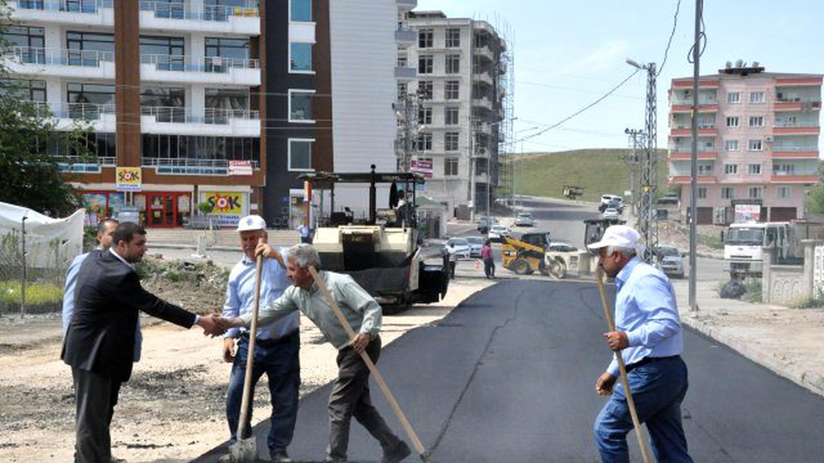 Batmanda Kaldırım Ve Yol Çalışmaları Hızlandırıldı