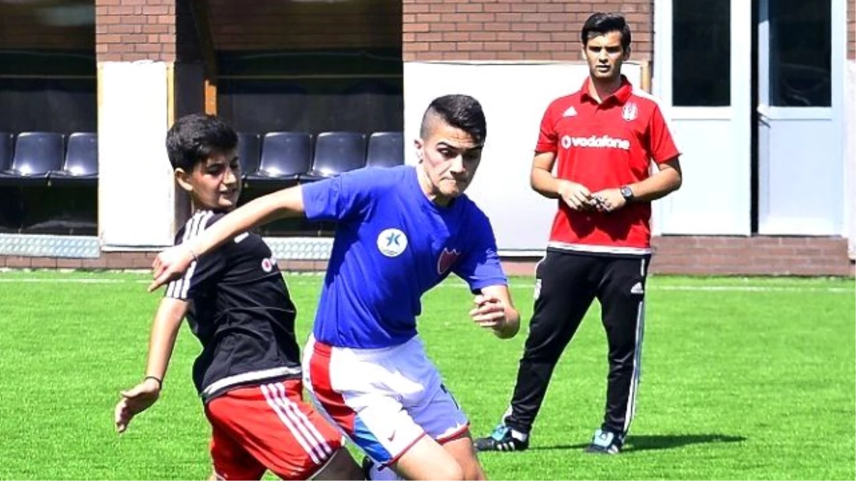 Beşiktaş\'ın Genç Yetenekleri Milano\'da Turnuvaya Katılacak