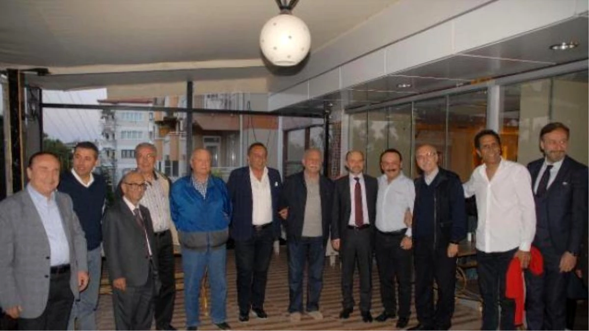 Denizlispor\'da Eski Başkanlar Bir Araya Geldi