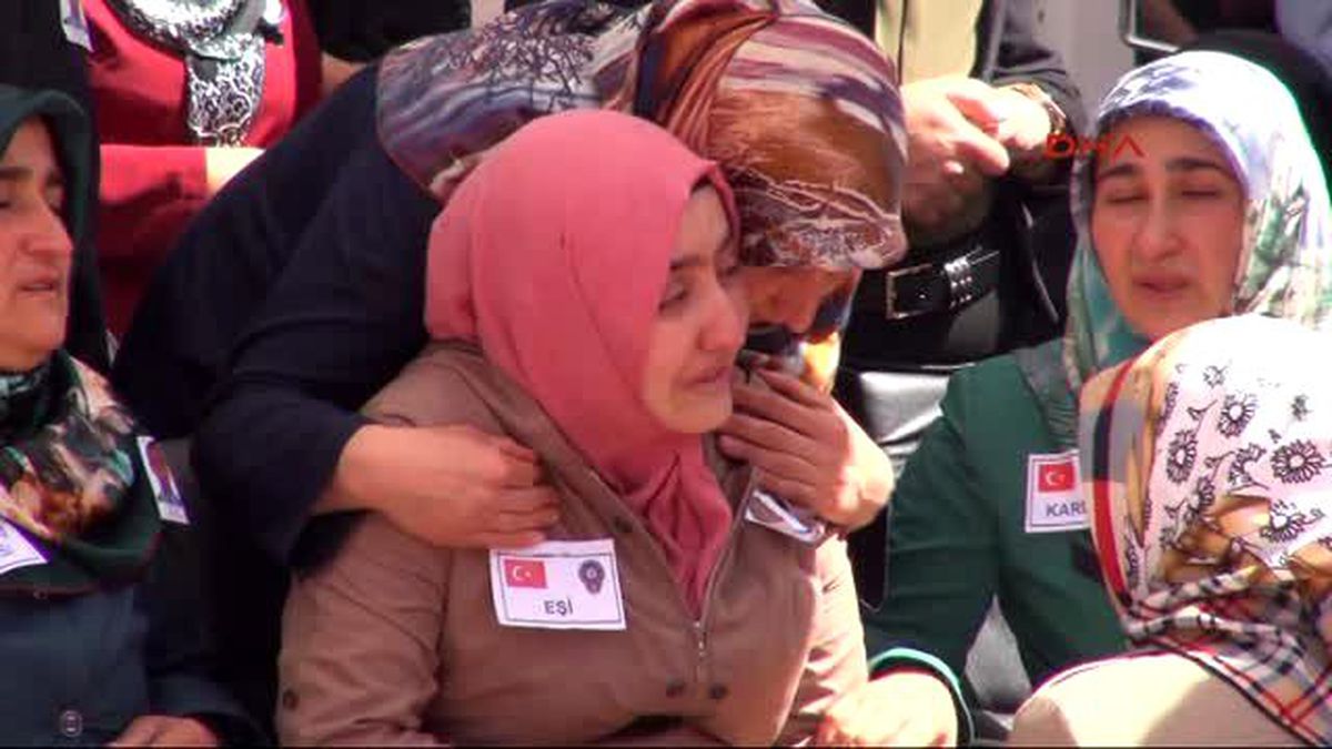 Elazığ - Şehit Özcan Memleketinde Son Yolculuğuna Törenle Uğurlandı