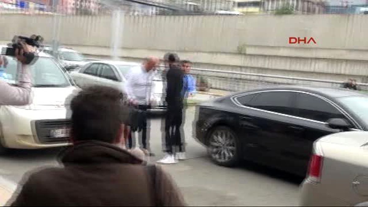 Erkan Zengin Trabzon\'dan Ayrıldı