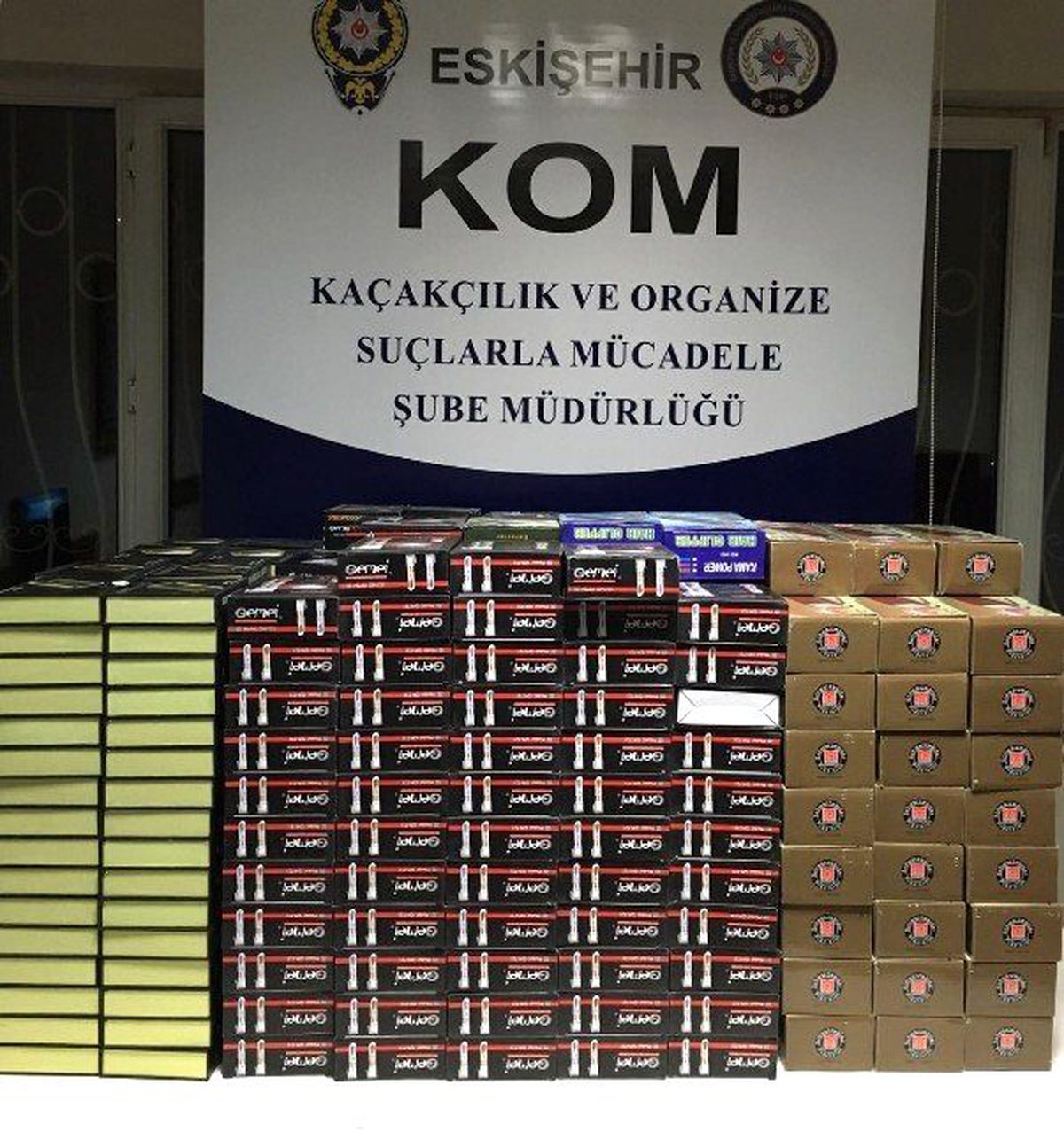 Eskişehir\'de Kaçak Ürün Operasyonu