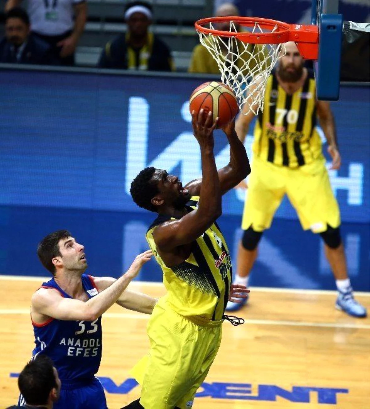 Euroleague\'de Nisan Ayı Mvp\'si Fenerbahçeli Ekpe Udoh
