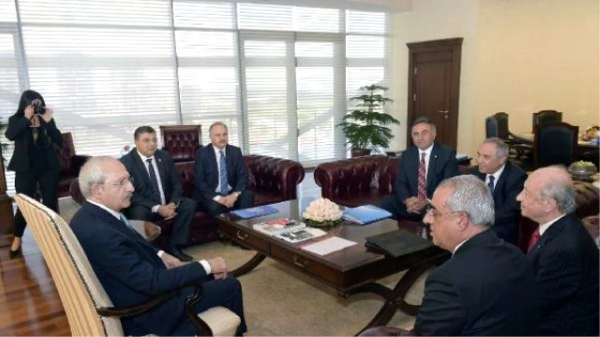 Kılıçdaroğlu, DSP Genel Başkanı Önder Aksakal ve Başkanlık Kurulu Üyelerini Kabul Etti