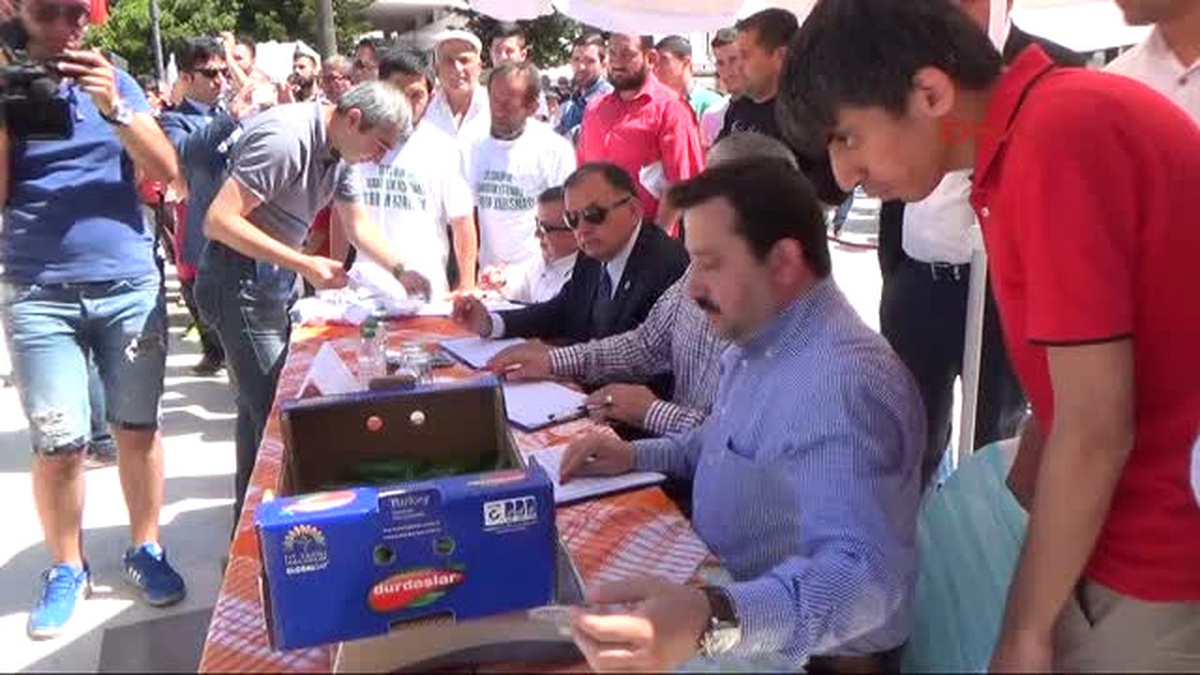Kumluca - En Fazla Acı Biber Yemek İçin Yarıştılar