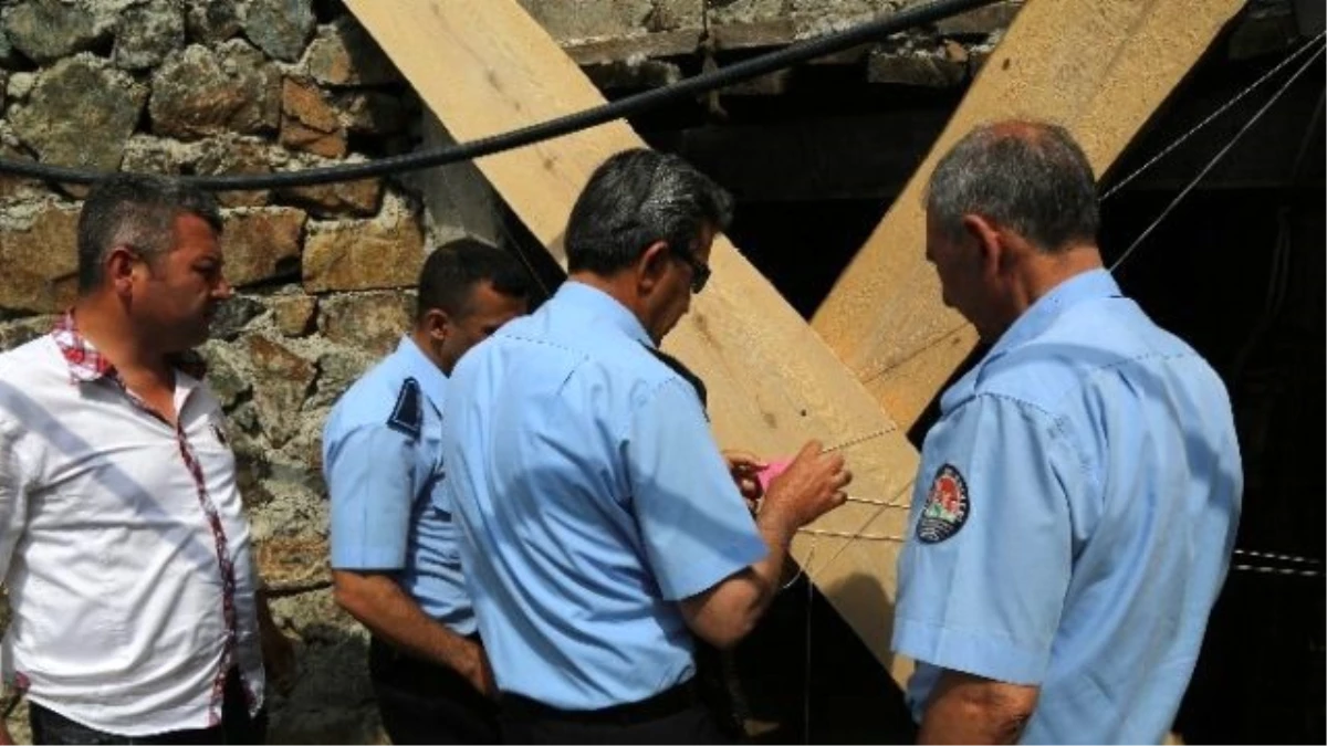 Mezitli Belediyesi, Demirışık\'taki Maden Ocağının İşini Durdurdu