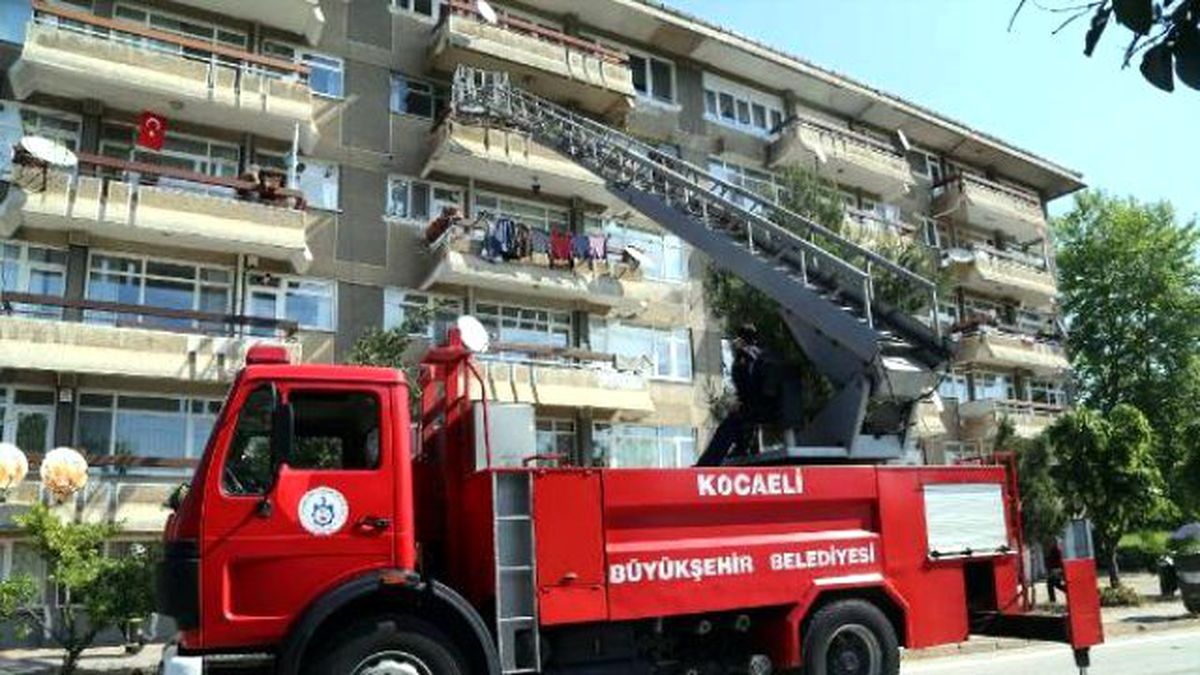 Ocakta Unutulan Yemek Evi Yakıyordu