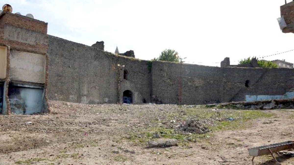 Sur'da Terörden Sonra Hastalık ve Yılan Korkusu Baş Gösterdi