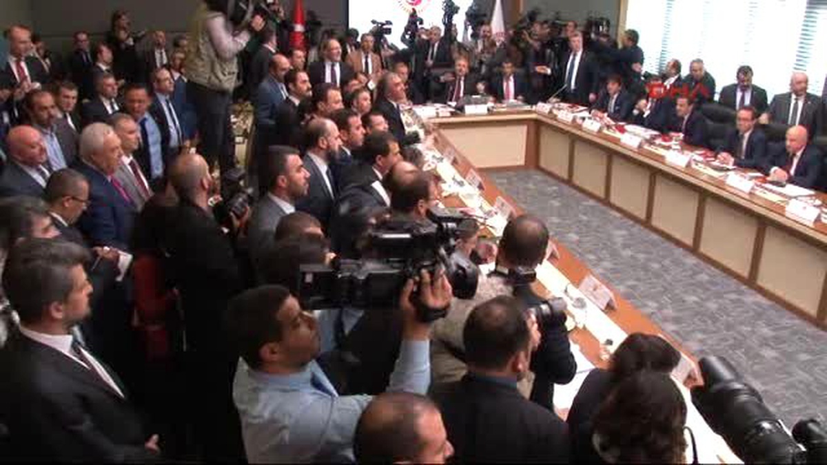 TBMM Anayasa Komisyonu\'nda Tartışma Çıktı -2