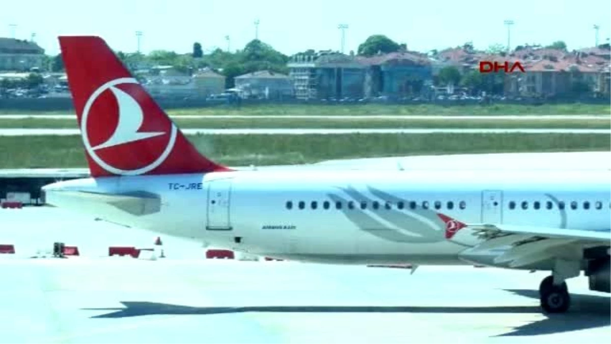 THY\'nin İstanbul-Lefkoşa Uçağı Boşaltıldı...