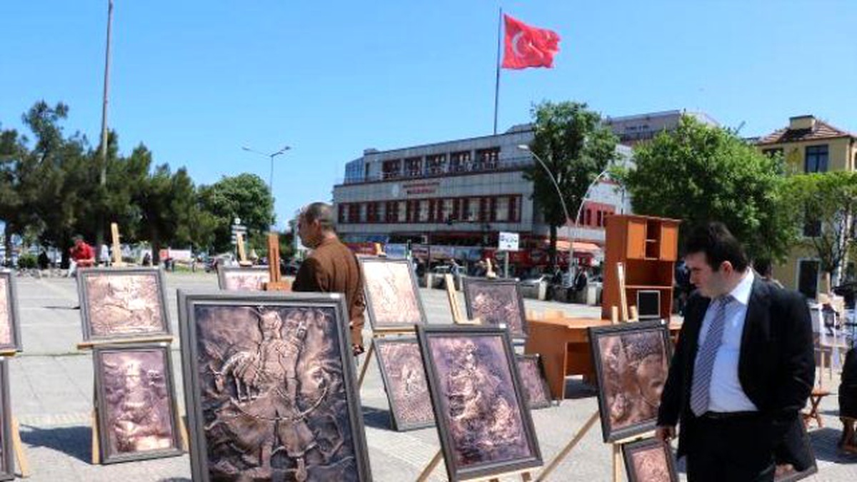 Tutuklu ve Hükümlülerin Yaptığı El İşi Ürünler Sergilendi