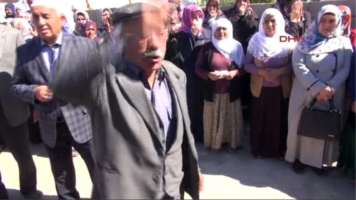 Şehit Cenazesine Kürt Vatandaşın İsyanı Damga Vurdu
