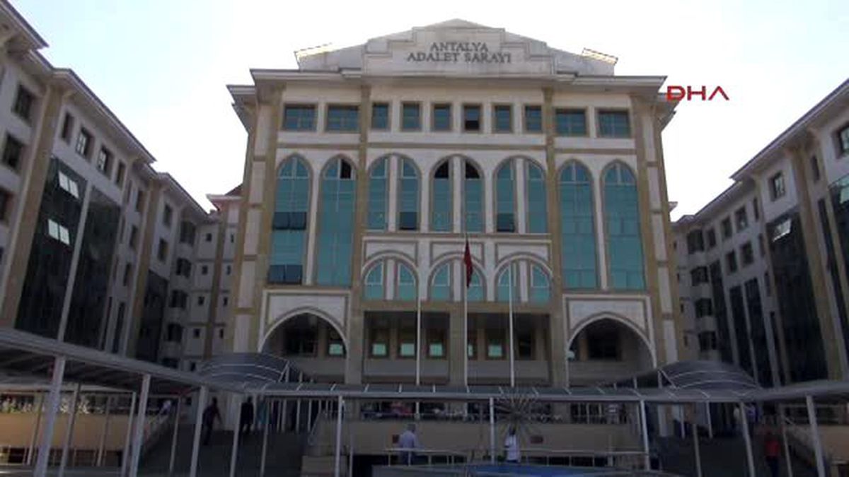 Antalya\'da 7 Işid Şüphelisi Adliyeye Sevk Edildi