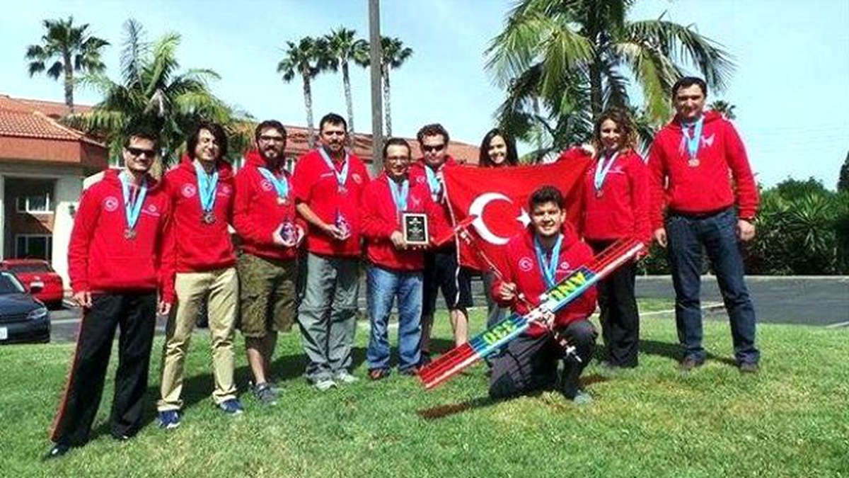 Üniversitelilerin \'Atlas\'ı 3\'üncü Oldu