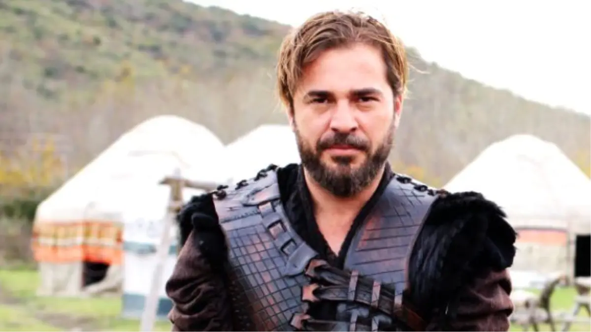 Yeni Filminde Hayranları Engin Altan Düzyatan\'ı Tanıyamayacak