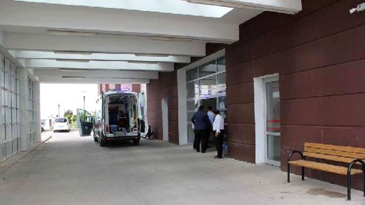 5 Katlı Binanın Çatısından Atlayınca Ağır Yaralandı