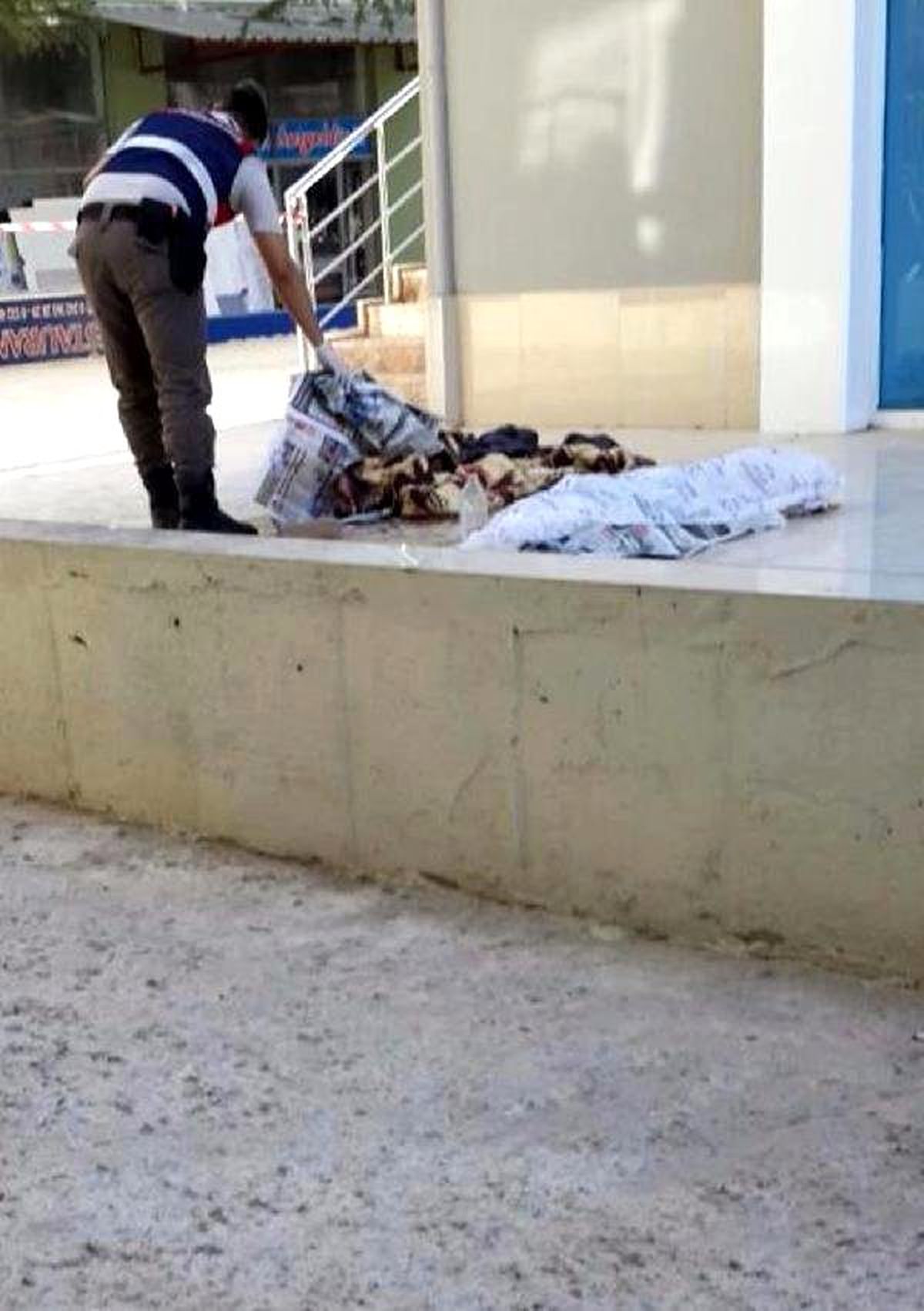 Alanya\'da Balkondan Düşen Suriyeli 2 Kardeş, Yaşamını Yitirdi