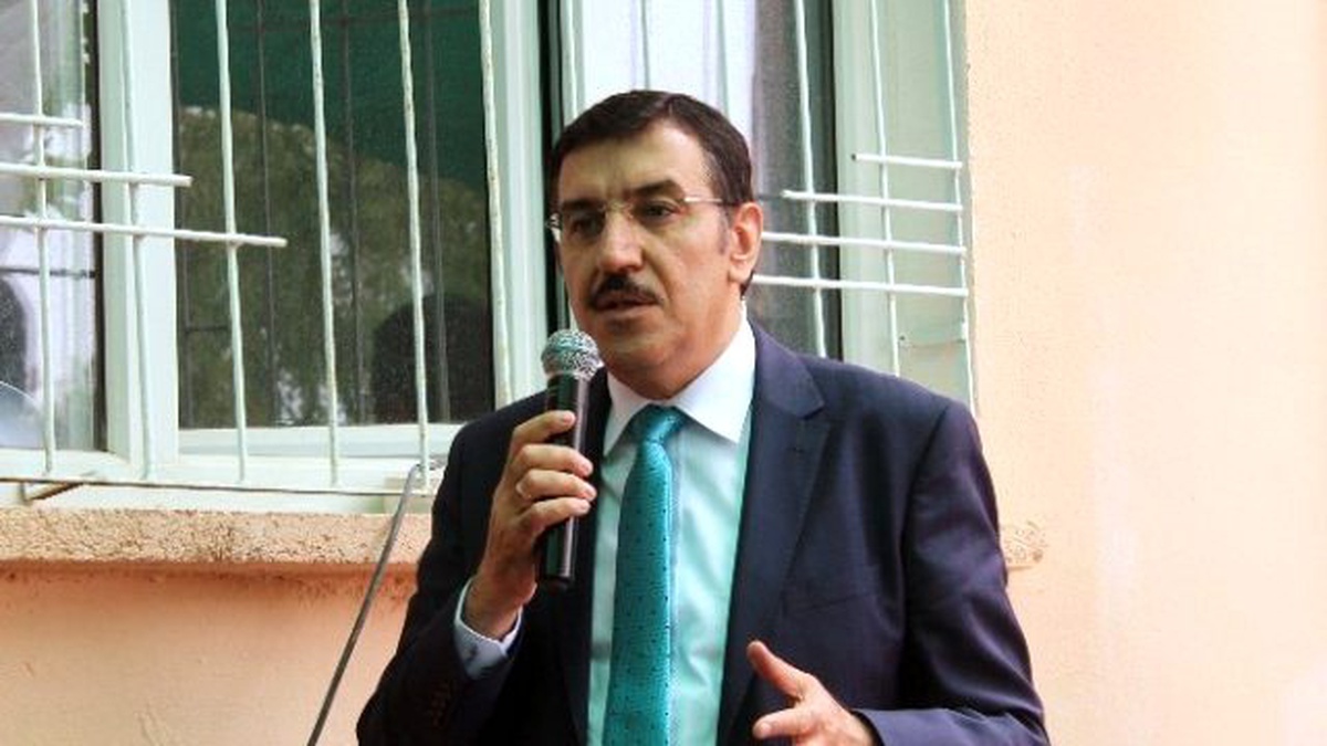 Bakan Tüfenkci: "Vizeler Haziran\'da Kalkacak"
