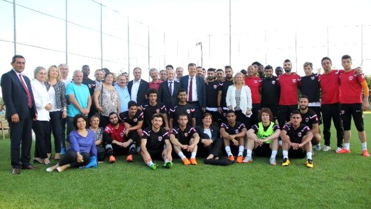 Cumhuriyet Halk Partisi\'nden Adanaspor\'a Ziyaret