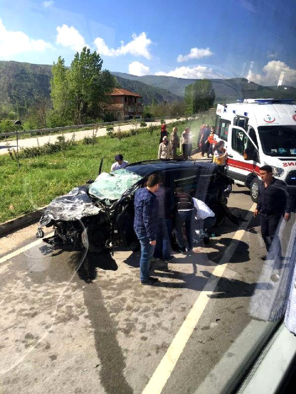 Kontrolden Çıkarak Takla Atan Otomobilde 2 Yaralı