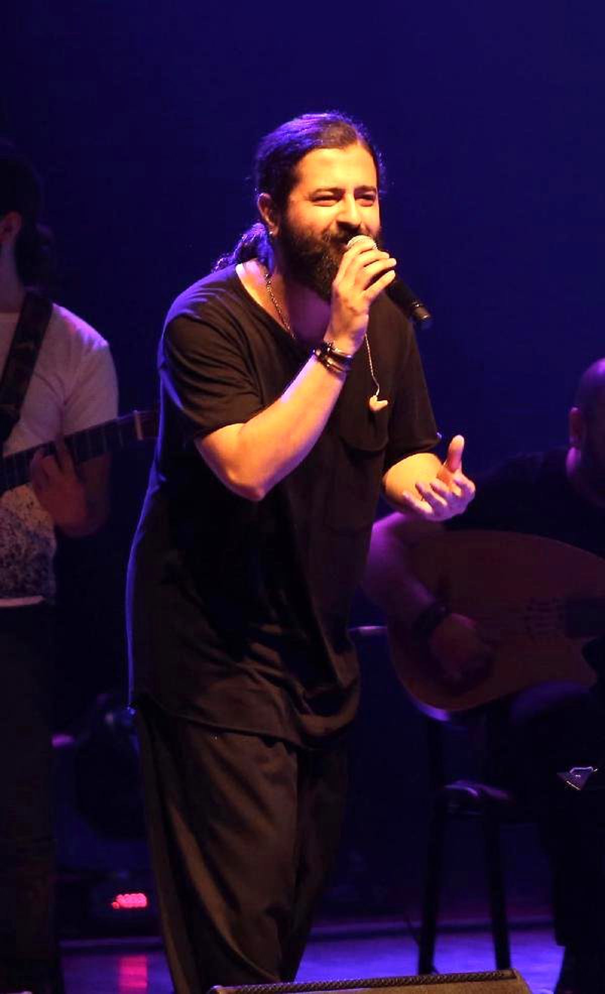 Koray Avcı Şarkılarını Özgecan İçin Söyledi